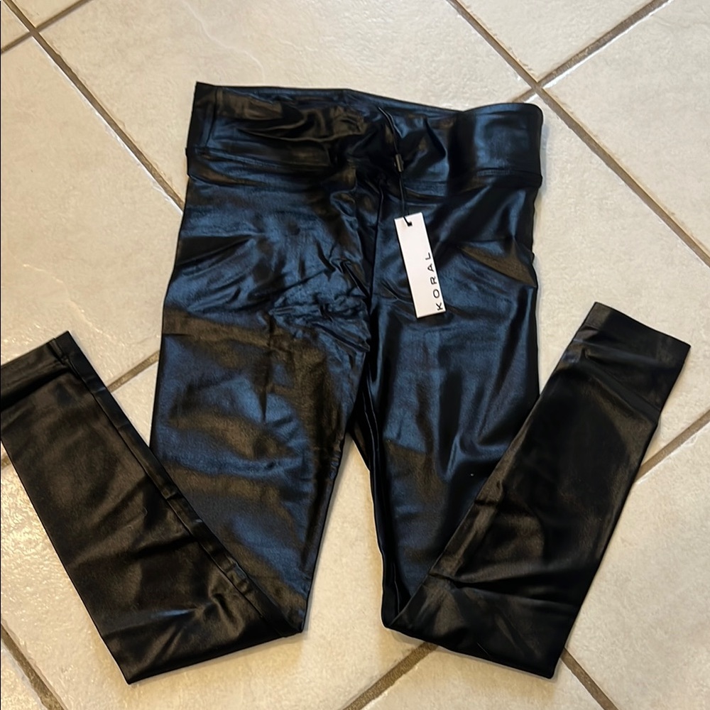 Koral Black Shiny Leggings